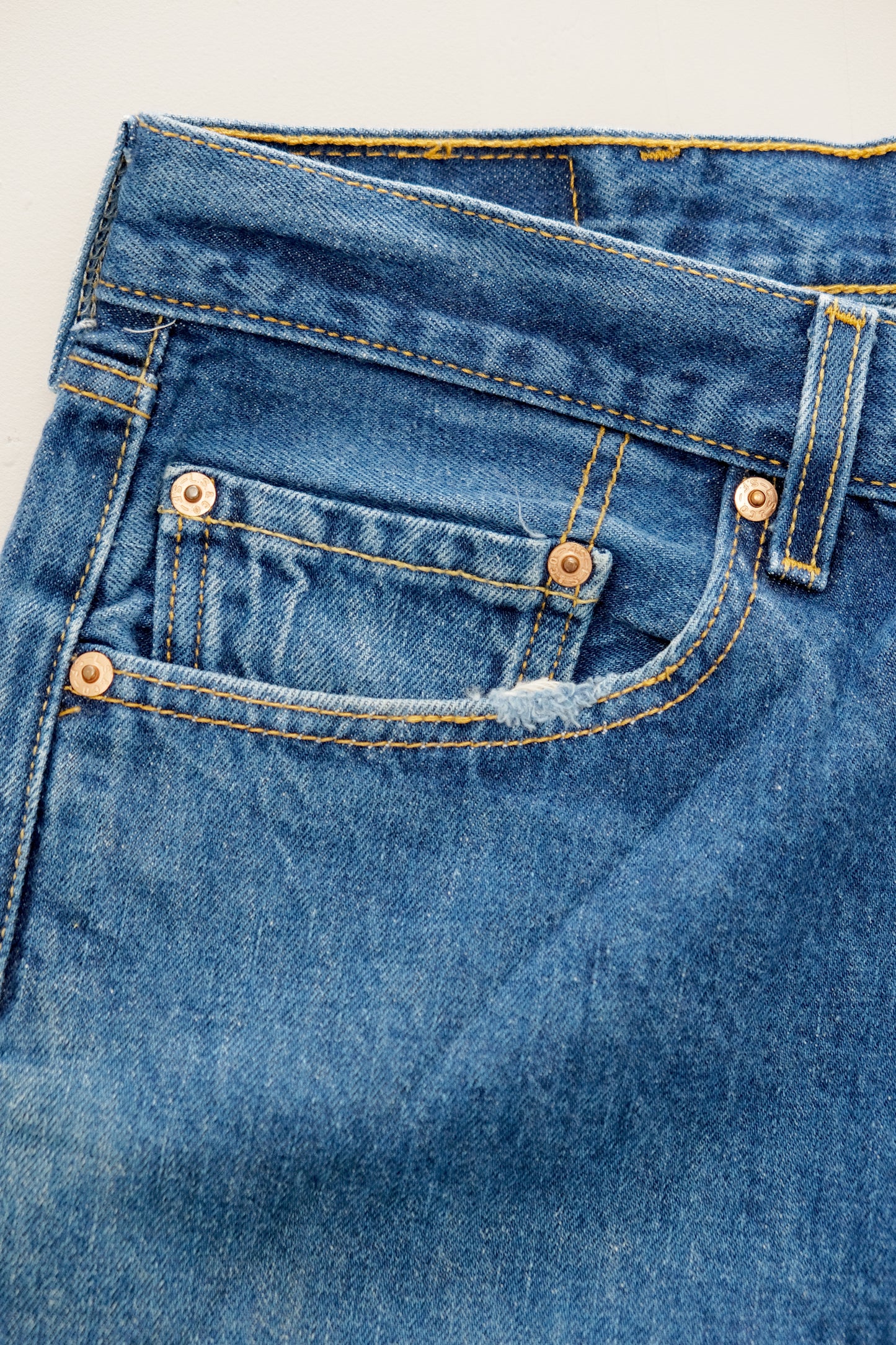 501 Levi's — W38/L32