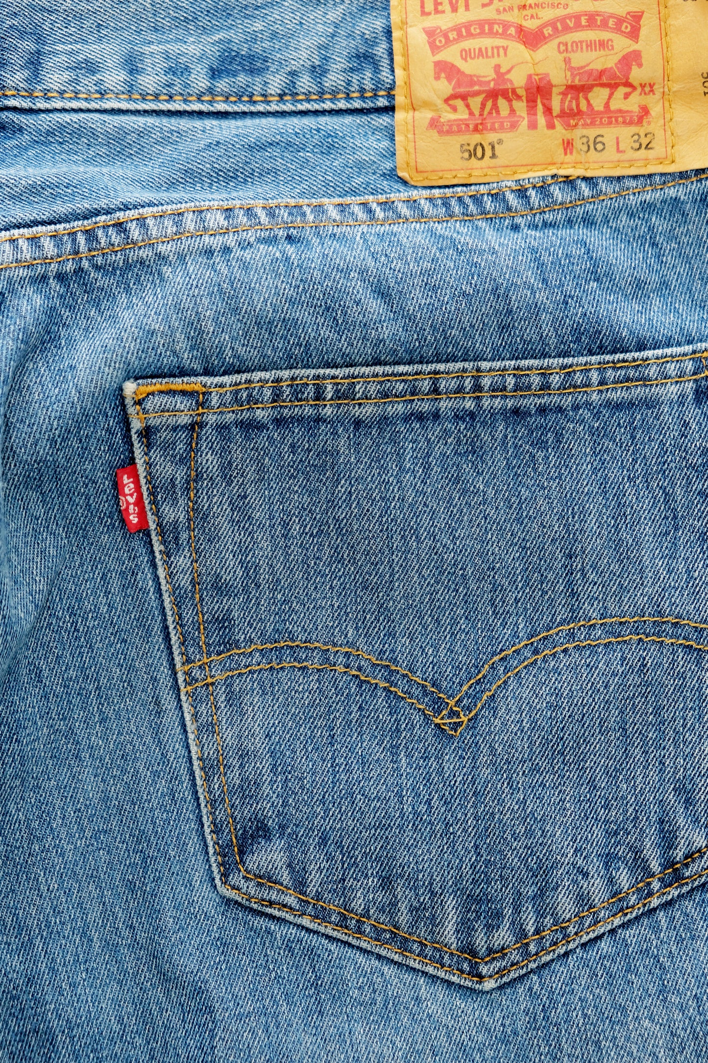 501 Levi's — W36/L32