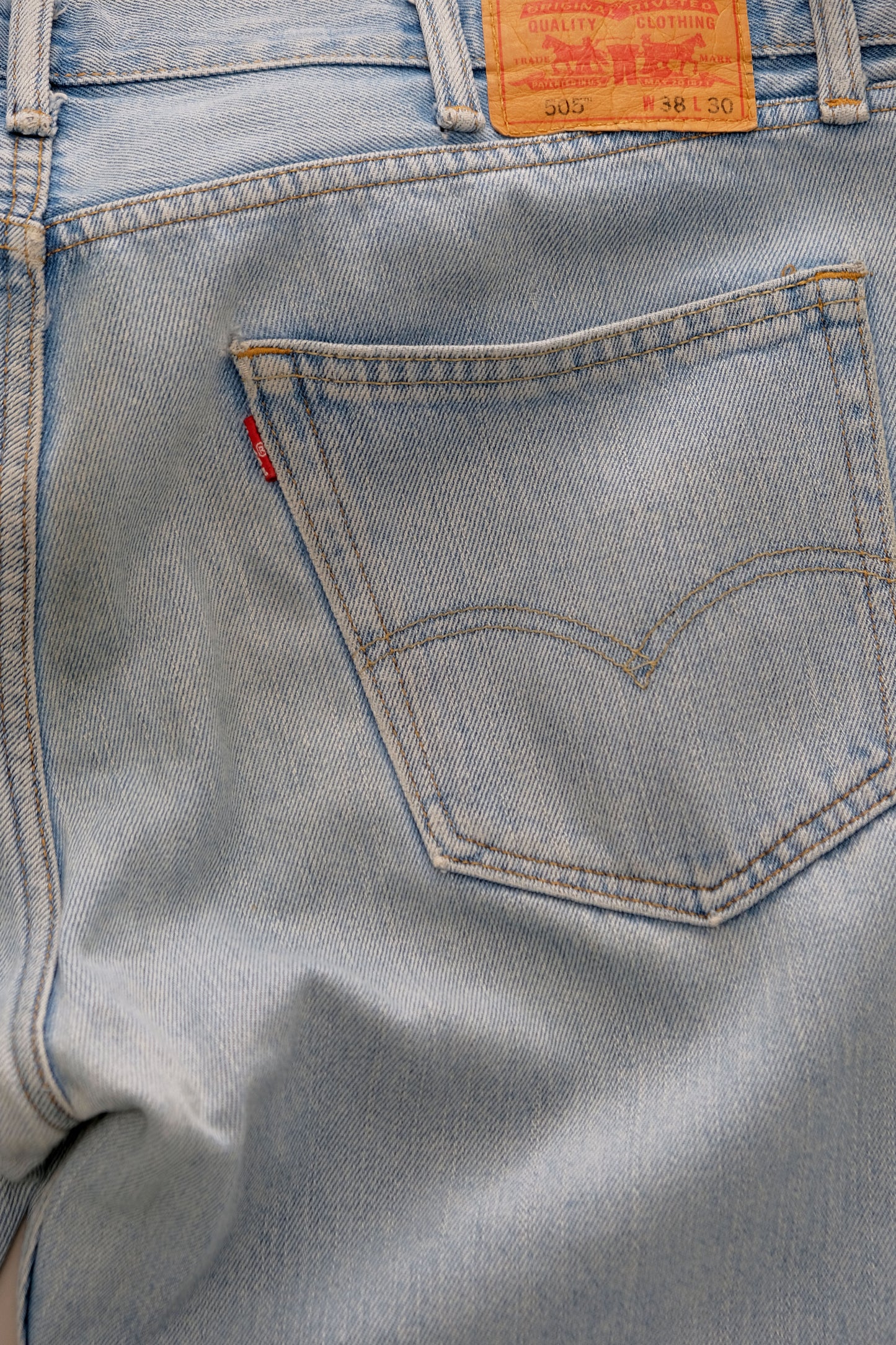 501 Levi's — W38/L30