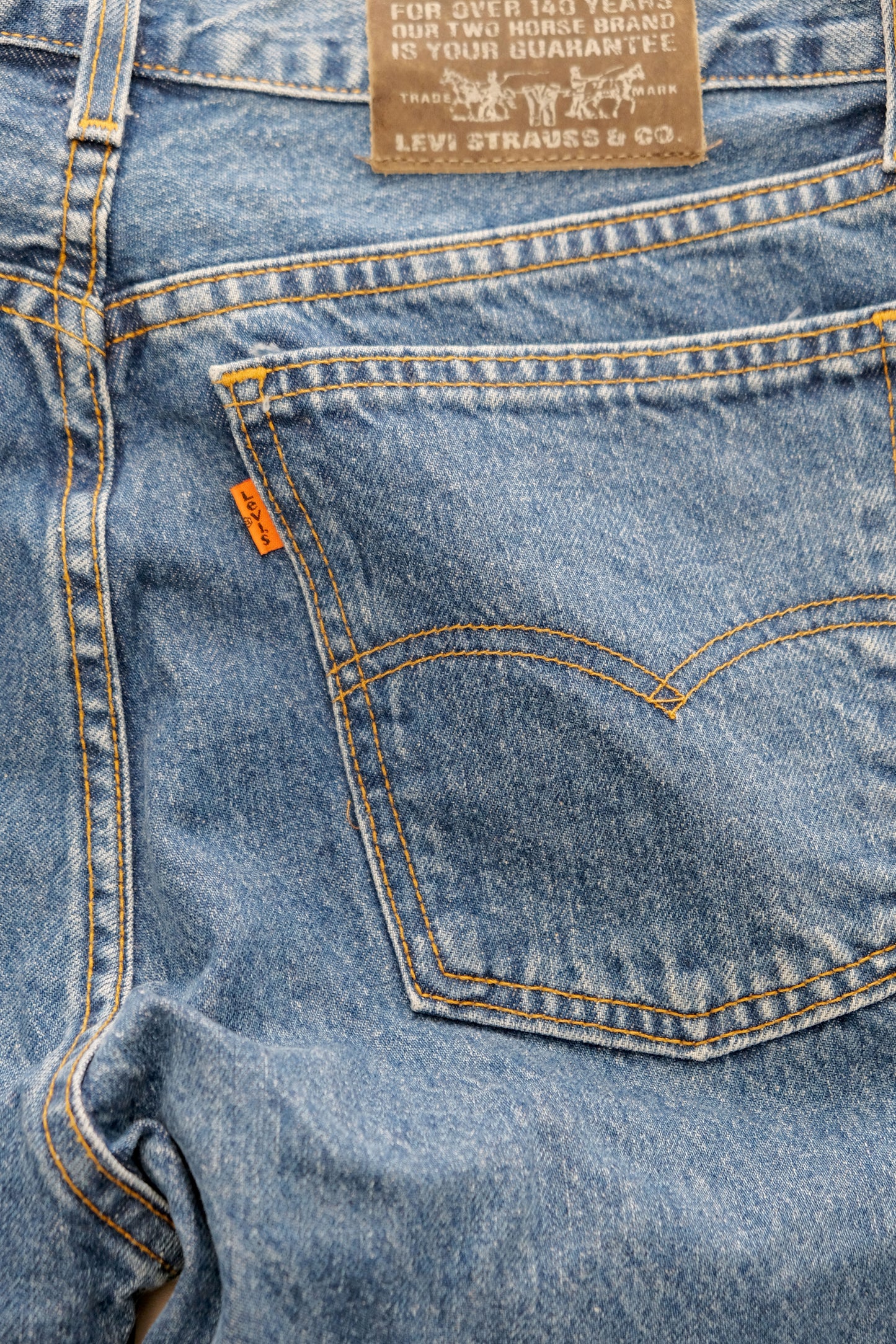 615 Levi's — Linguetta arancione —W34/L36