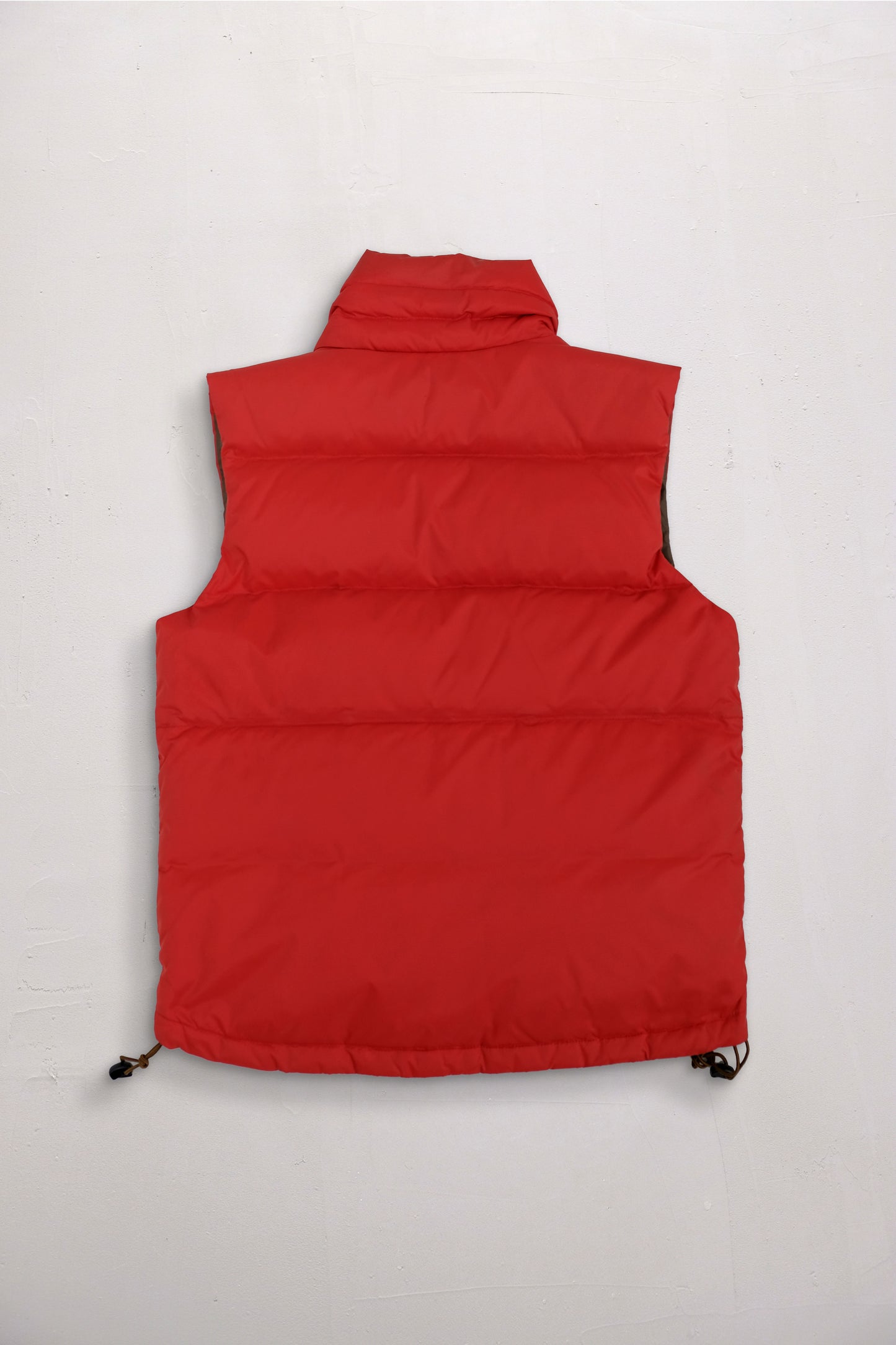 Red Sleeveless Down Jacket — Belfe — M/L