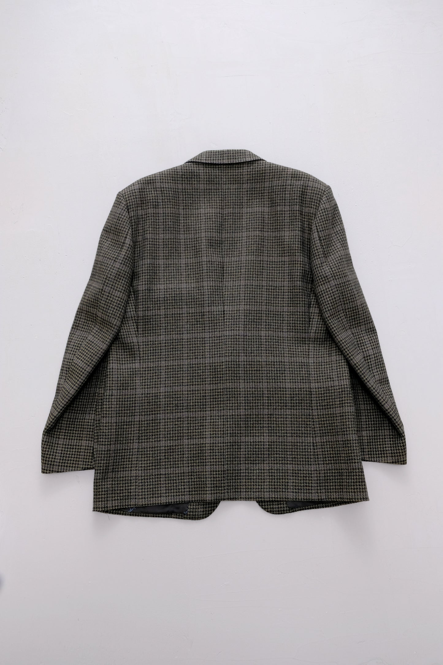 Grey Check Pattern — Pierre Cardin — L