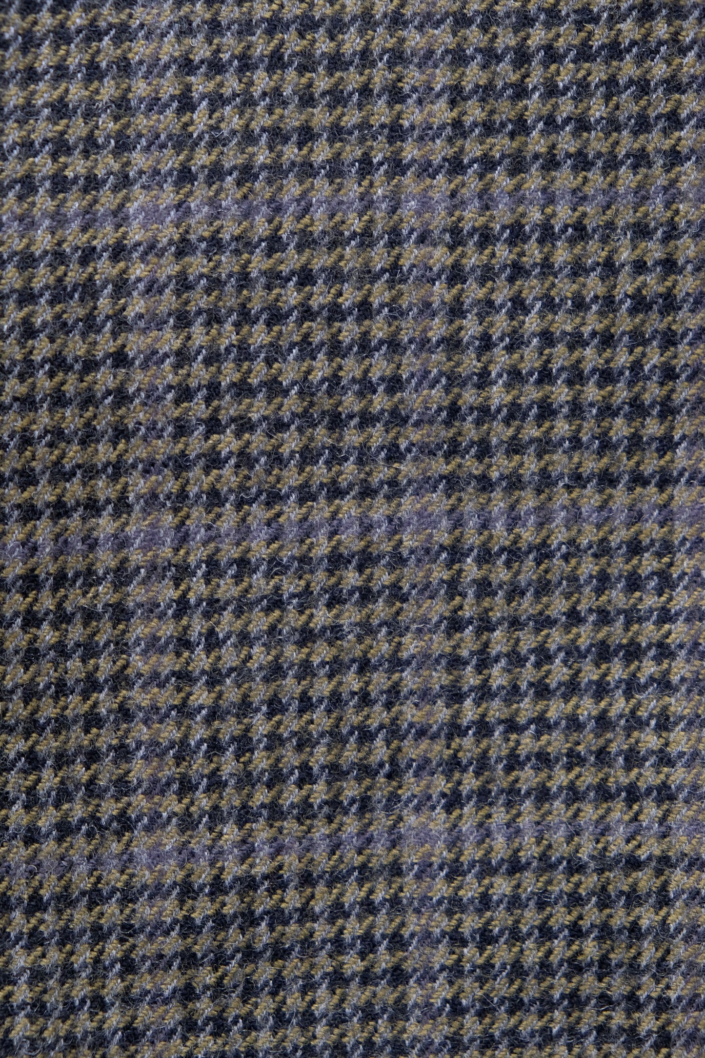 Grey Check Pattern — Pierre Cardin — L