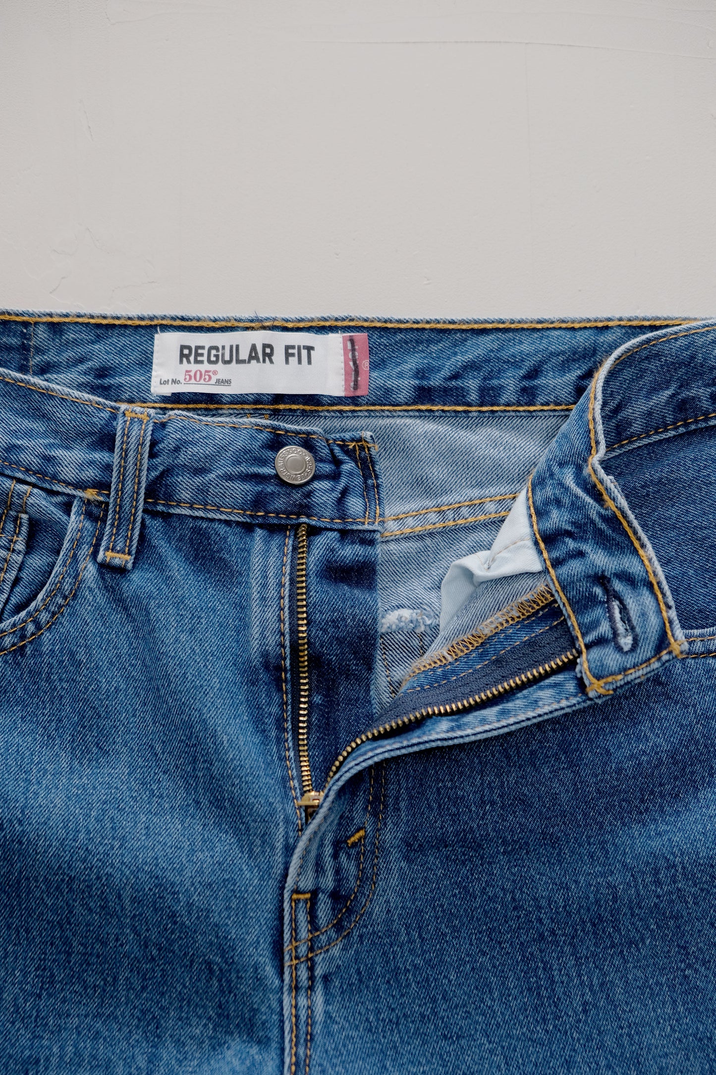 505 Levi's — Blue — W36/L32