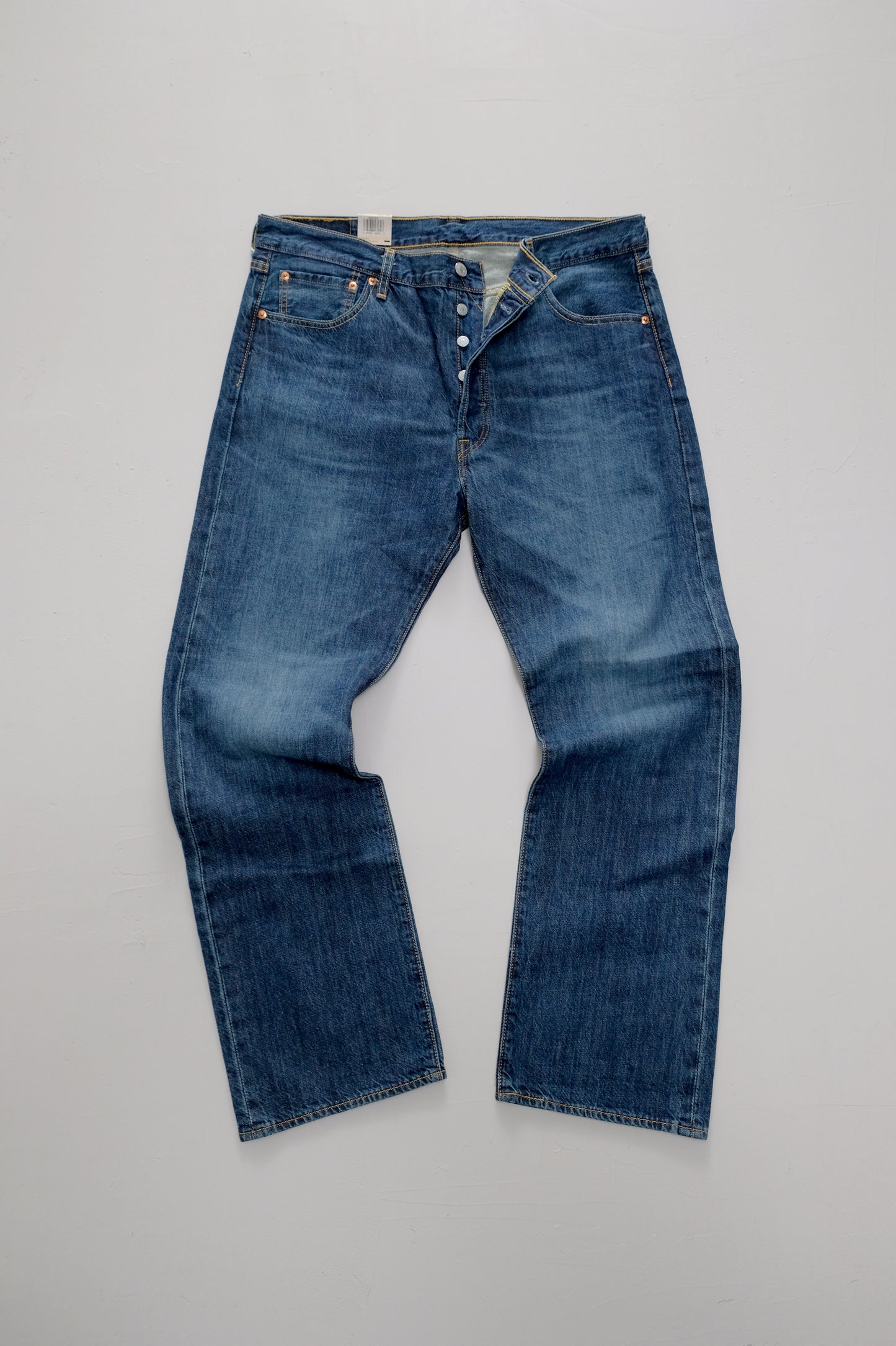 501 Levi's — Washed Indigo Blue — W34/L32