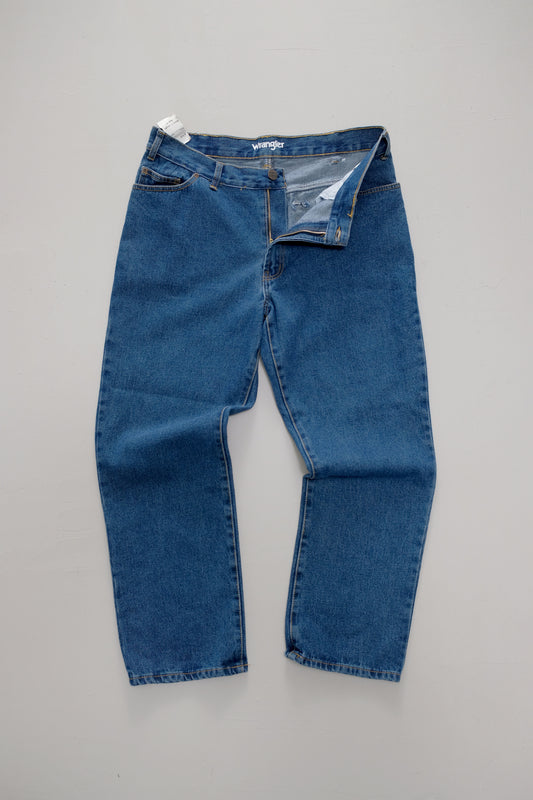 Wrangler Retro Fit — Dark Blue — W34/L30