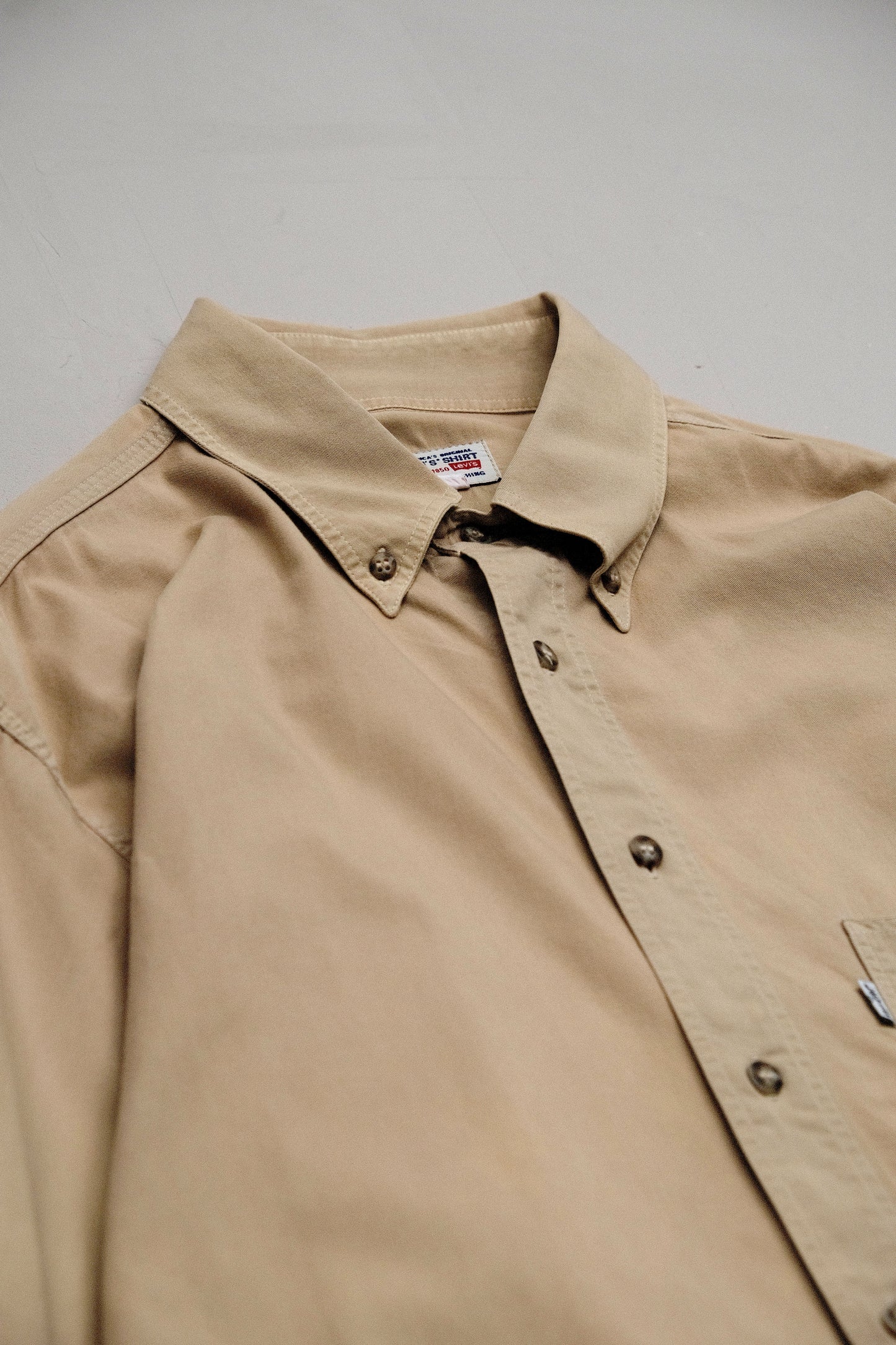 Cream Shirt — Levi's — XL