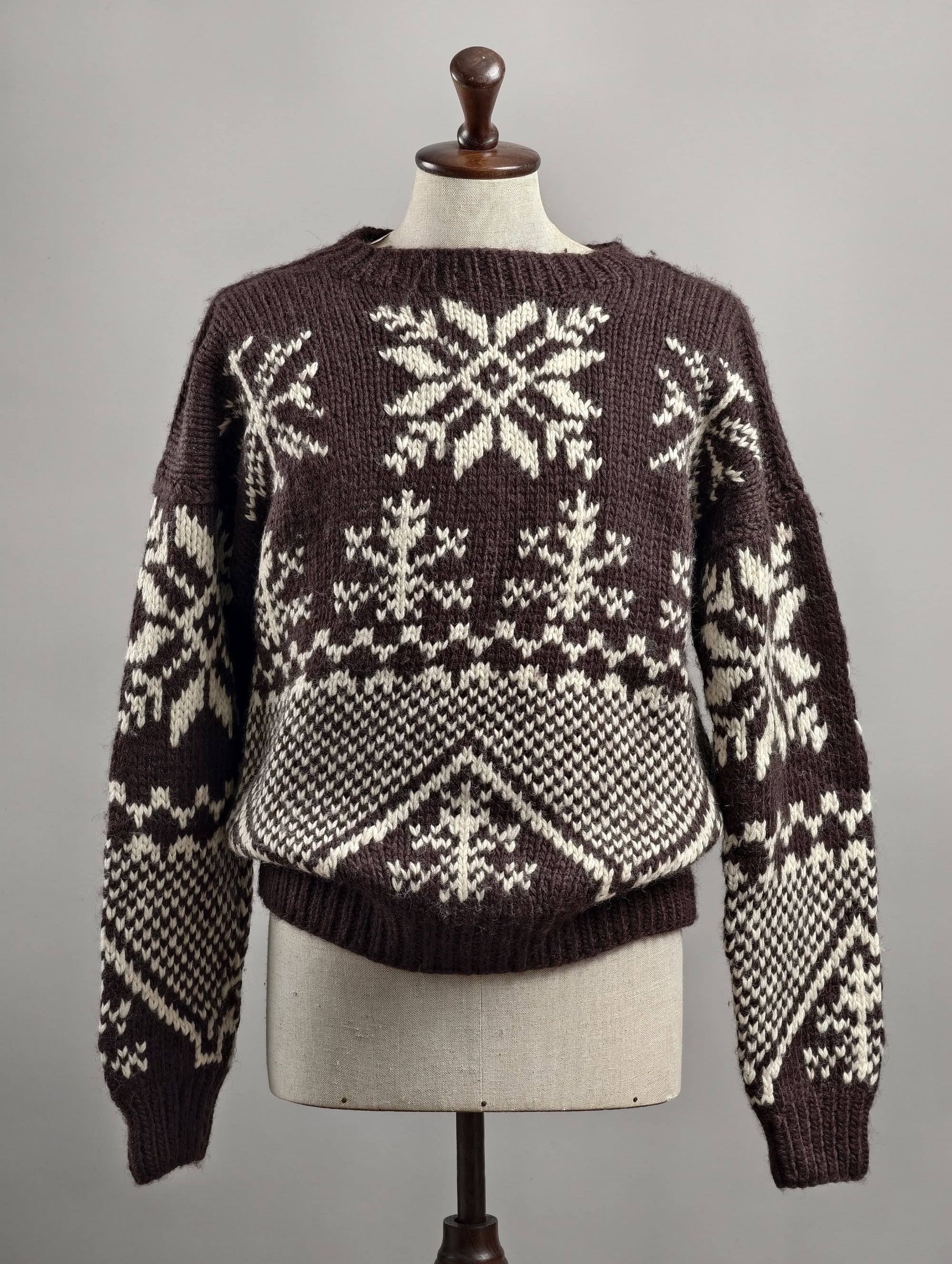 Vintage Hand-knitted Heavy Nordic Style Sweater