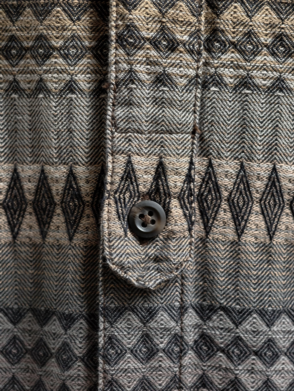 Edwin Geometric Design Shirt