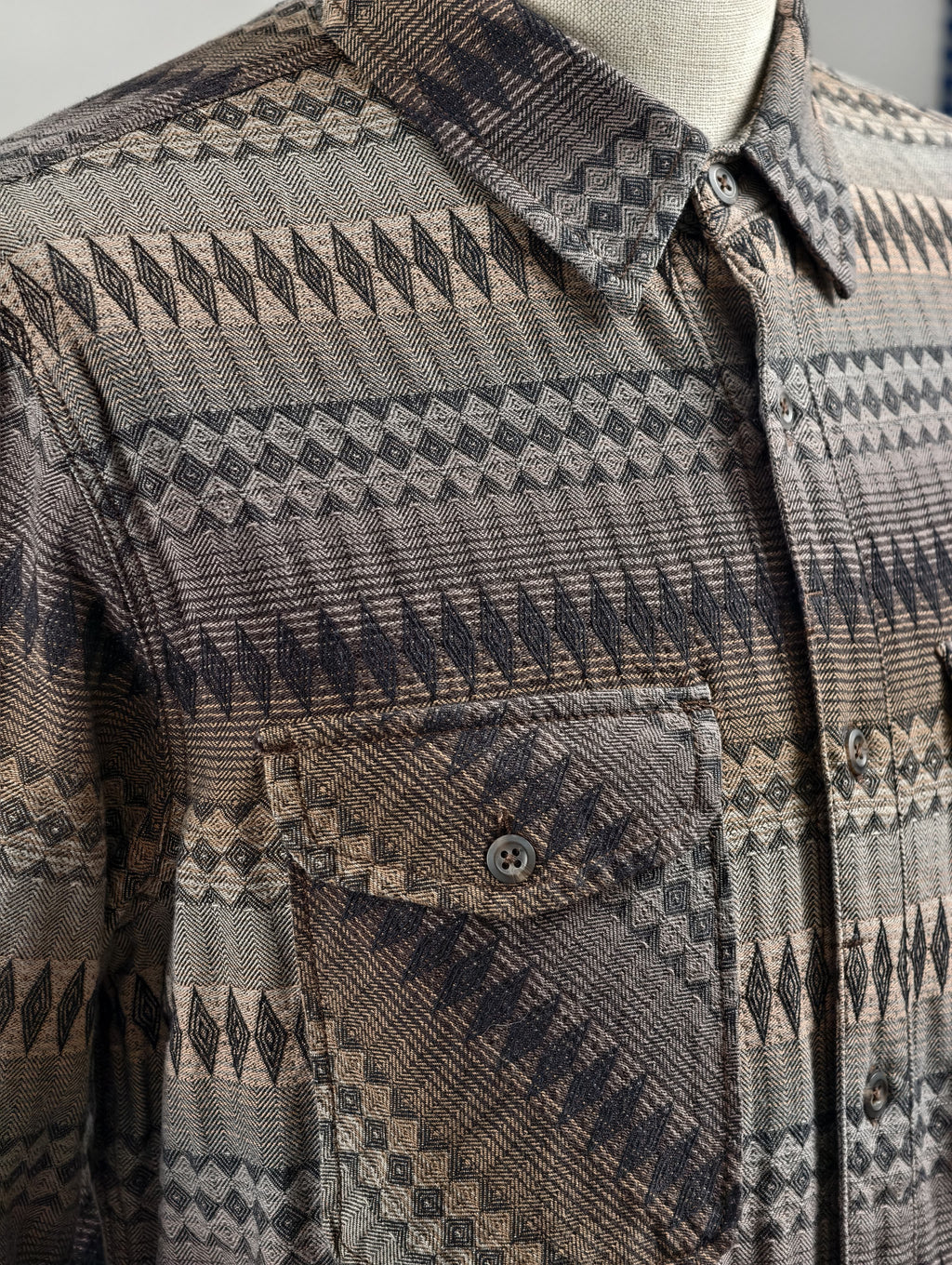Edwin Geometric Design Shirt