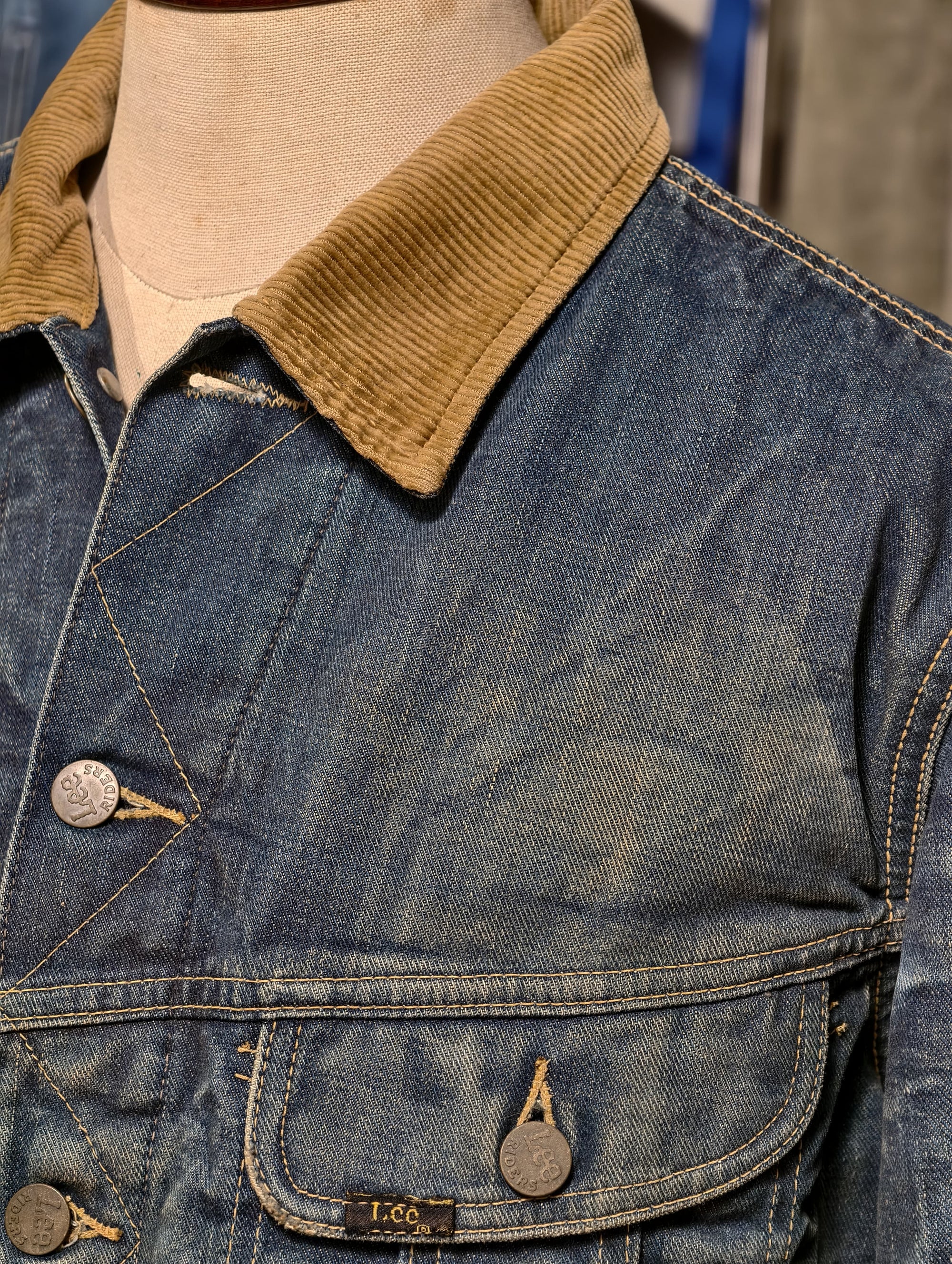 Lee 'Heavy wash' Storm Riders 101J jacket — Size 40