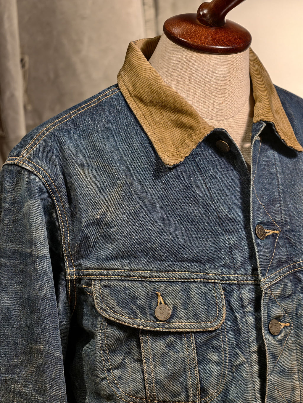 Lee 'Heavy wash' Storm Riders 101J jacket — Size 40