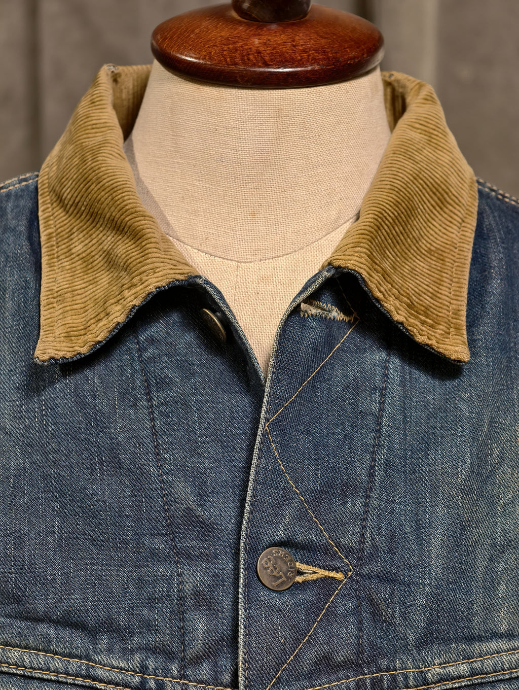 Lee 'Heavy wash' Storm Riders 101J jacket — Size 40