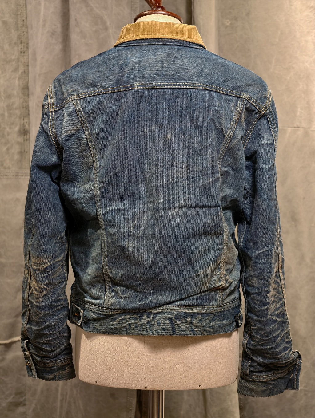 Lee 'Heavy wash' Storm Riders 101J jacket — Size 40